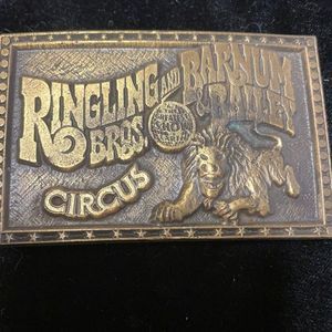𝅺ringing Brothers and Barnum & Bailey circus brass belt buckle